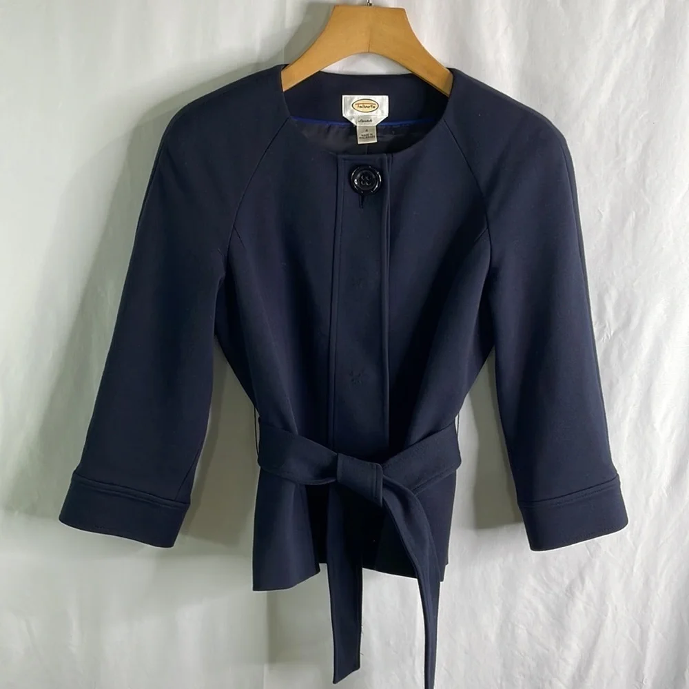 Talbots navy blue rounded shoulder three-quarter sleeve, belted, knit blazer